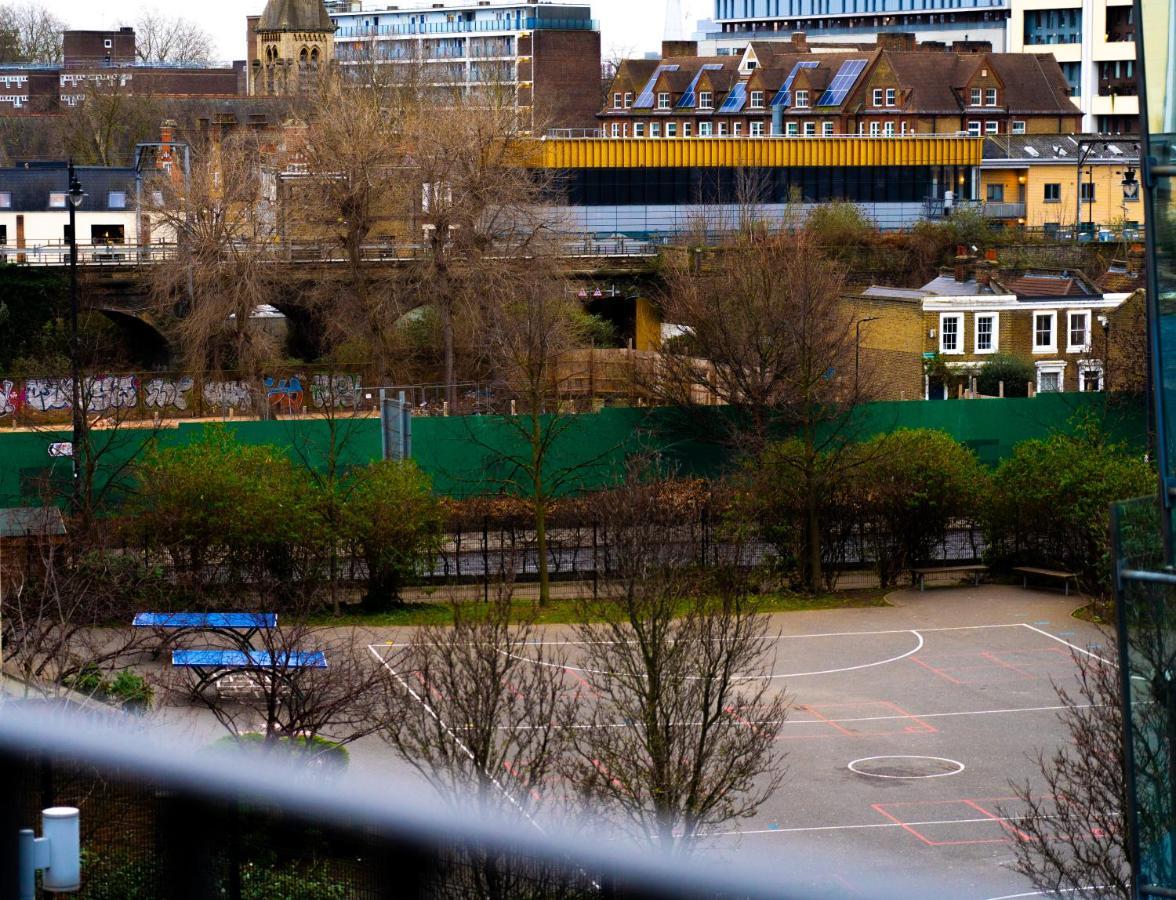 Lovely 1-Bed Apartment In Hackney לונדון מראה חיצוני תמונה